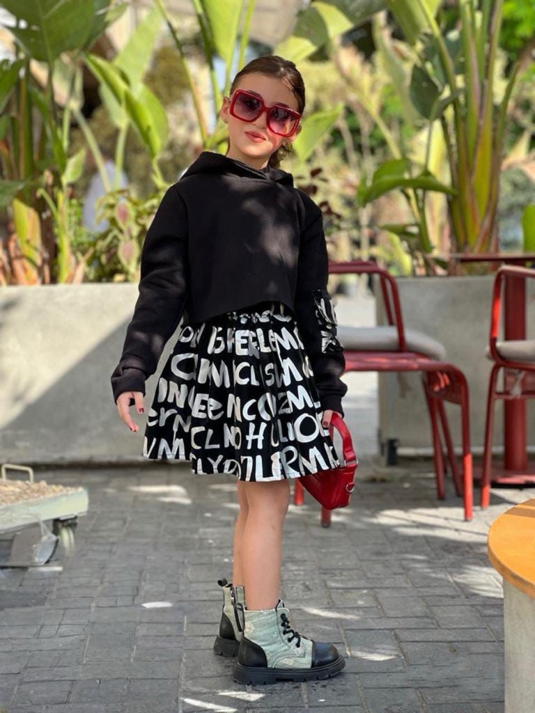 Monochrome Motion Set