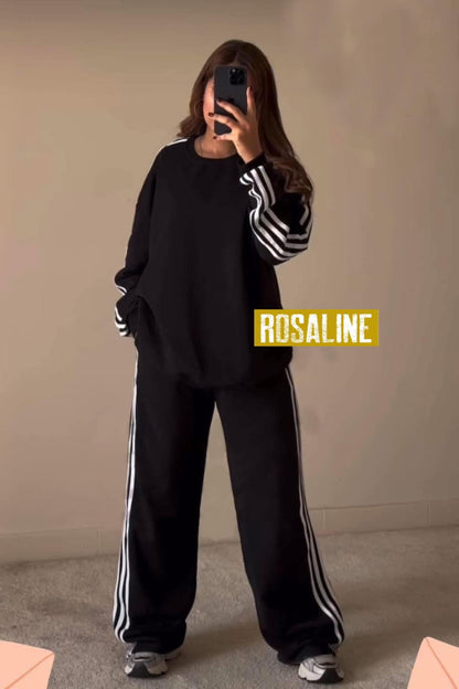 Tracksuit with 4 white stripes