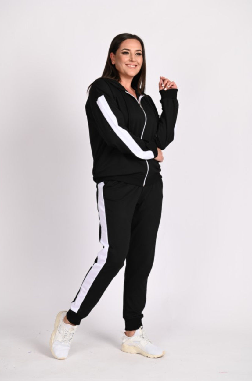 Elegant Contrast Tracksuit