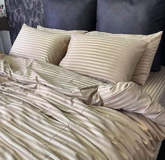 لحاف شتوى سترايب 3 قطع بلون بيج لامع بمقاس (220*240)
